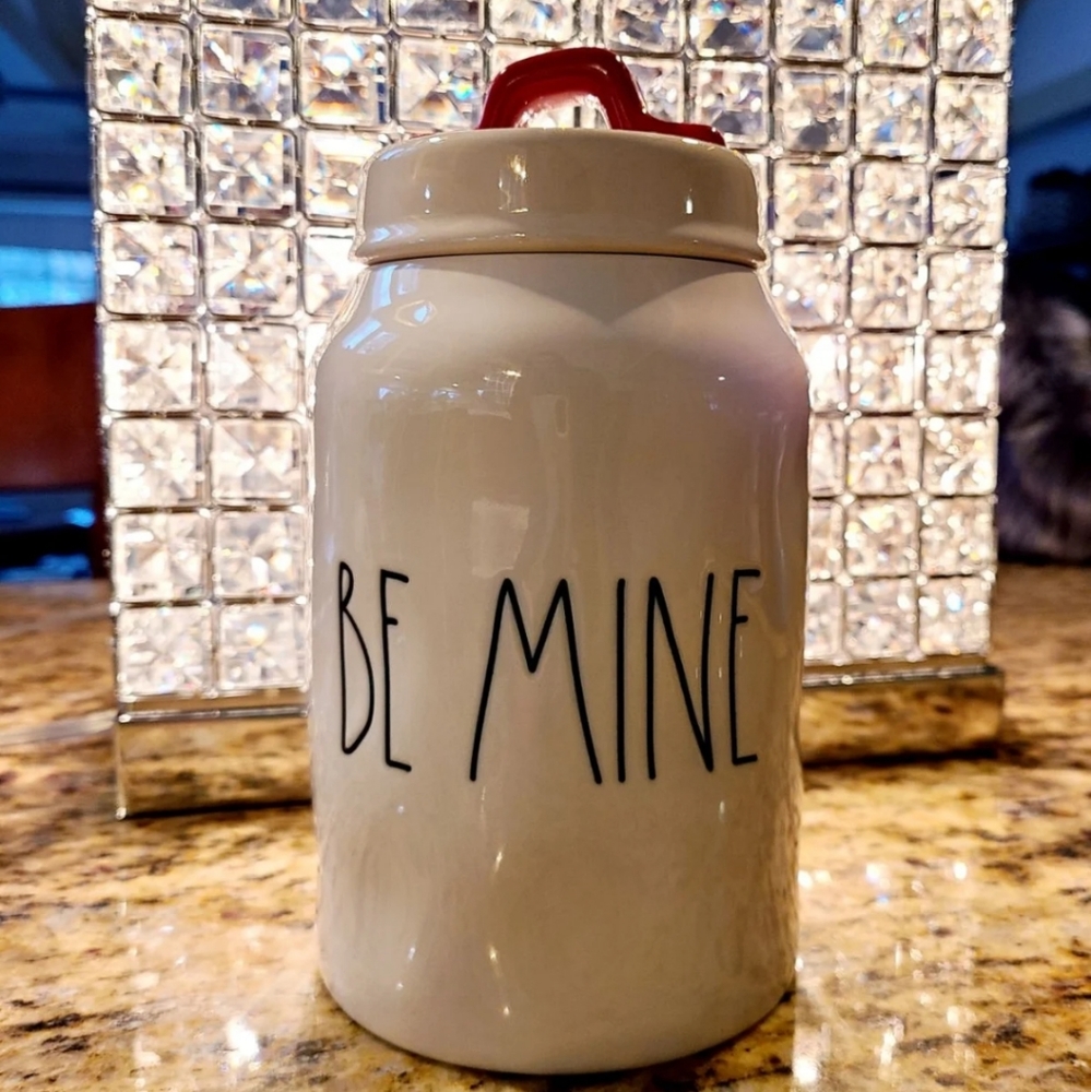Rae Dunn Ceramic Container "BE MINE"